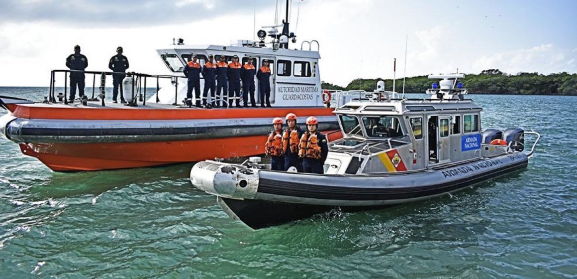 Armada rescató a 25 nicaragüenses y 3 hondureños a la deriva en Serranilla