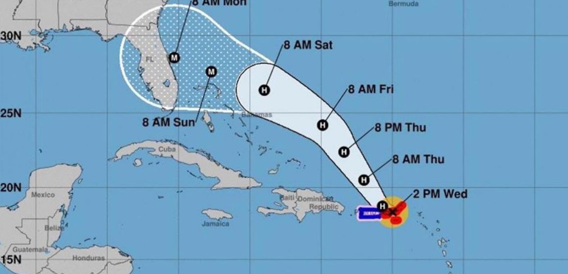 Dorian se convierte en huracán sobre las Islas Vírgenes de EE.UU.