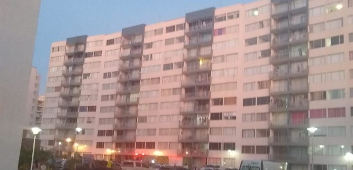 Conato de incendio en un décimo piso en Villa Carolina causó pánico en el norte