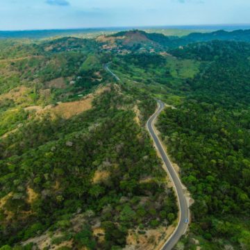 #AtlánticoLíderEnObras: Verano impulsa el ecoturismo y productividad agrícola con nueva vía Usiacurí – Aguas Vivas – Luriza