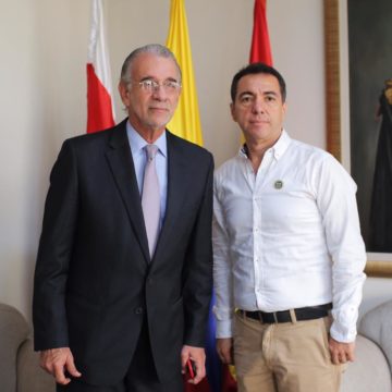 Profesor Jorge Luis Restrepo Pimienta asume como rector (e) de Uniatlántico