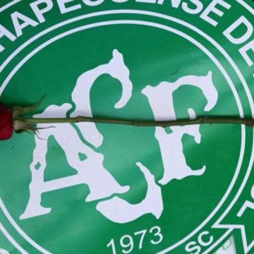 Chapecoense cayó a la segunda división tres años después de accidente aéreo