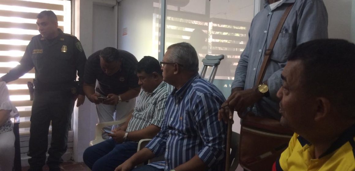 Padres de familia de Colegio Villa Estadio reconocen gestión del gobierno municipal ante caso de amenaza de docentes
