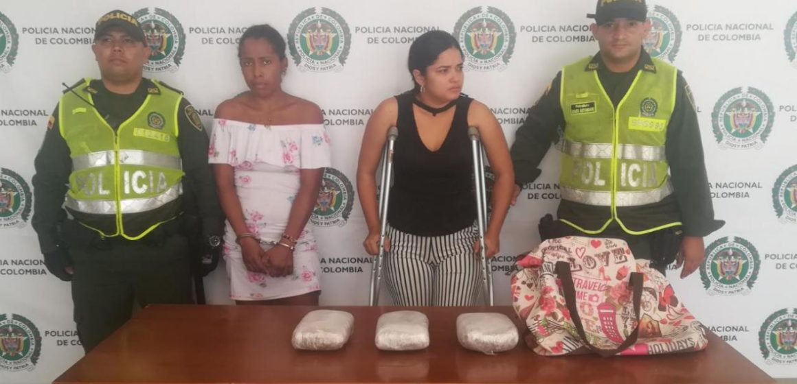 Capturan a dos mujeres con dos kilos de marihuana en Las Cayenas