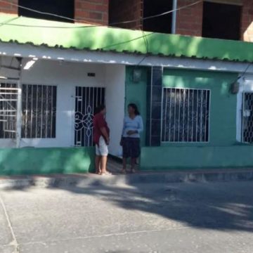 Hombre ataca a puñal a una mujer dentro de una vivienda en el barrio Buenos Aires