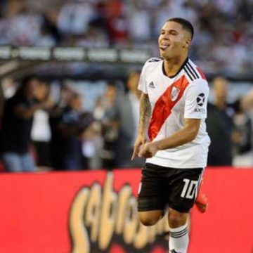 ‘Juanfer’ Quintero regresa a la pretemporada de River Plate tras exámenes cardiacos