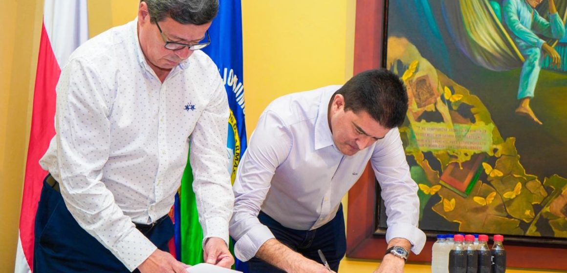 Alcaldía de Soledad y Superintendencia de Notariado firman convenio para iniciar la titulación y legalización de predios.
