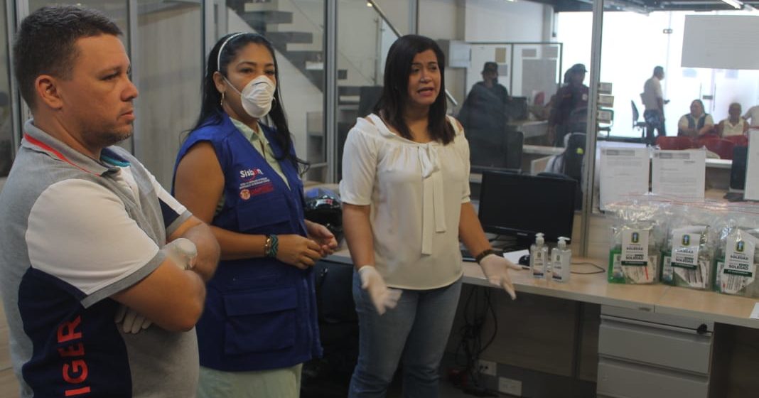 Alcaldía de Soledad entrega kits de bioseguridad a funcionarios para evitar contagio por COVID-19