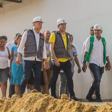 Reinician obras viales  en barrios San Vicente y Cruz de Mayo en Soledad