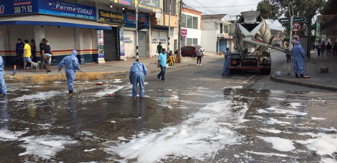 Comenzó lavado de áreas públicas de alto tráfico peatonal en Soledad para prevenir contagio por Covid-19
