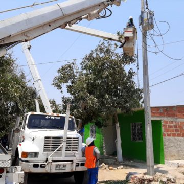 Alcaldía de Soledad y Electricaribe acuerdan cambio de transformador en Viñas del Rey