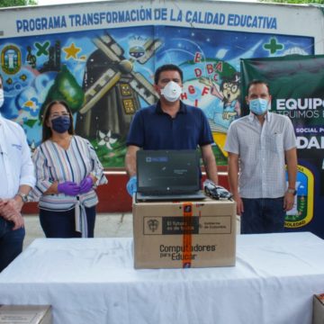 Alcaldía de Soledad gestionó 768 computadores para cuatro instituciones educativas