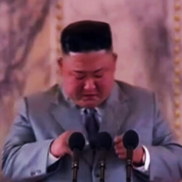 Kim Jong-un lloró en público en un intento de mostrarse más humano