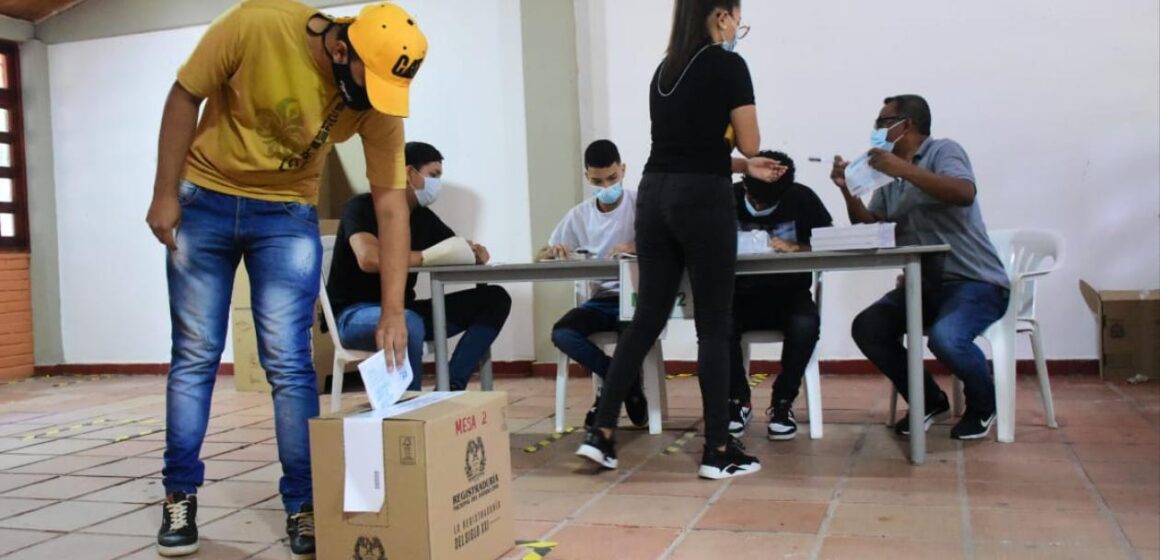 Escasa presencia de jóvenes en las urnas en Barranquilla: sólo participó el 3,52% de votantes