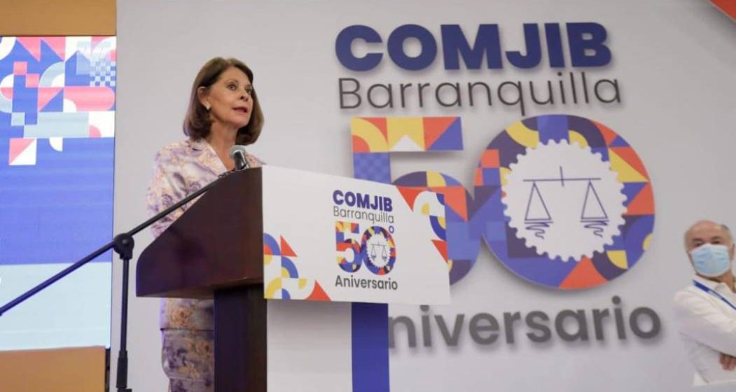 LA CANCILLER MARTHA LUCIA RAMIREZ CONMINA  A LA MERLANO QUE VENGA A HABLAR  Y A PROBAR SUS ACUSACIONES.