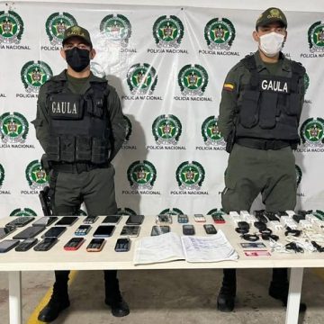 32 CELULARES EN ALLANAMIENTO SORPRESA EN LA CARCEL MODELO DE BARRANQUILLA.