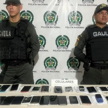 POLICIA METROPOLITANA DECOMISA  32 CELULARES EN CARCEL DISTRITAL EL BOSQUE DE BARRANQUILLA