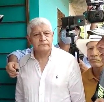 EN APOYO A FAMILIARES DE LAS VICTIMAS DE CHOCHÓ,  EL DIRECTOR DE LA POLICIA SE HIZO PRESENTE.