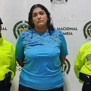 INVESTIGACION CRIMINAL DE LA SIJIN CAPTURAN EN FLAGRACIA  MUJER QUE PROSTITUÍA MENORES.